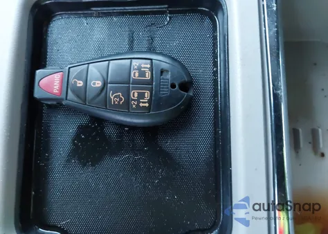 2013 Chrysler Town & Country Touring from USA, damaged, VIN 2C4RC1BG9DR776573